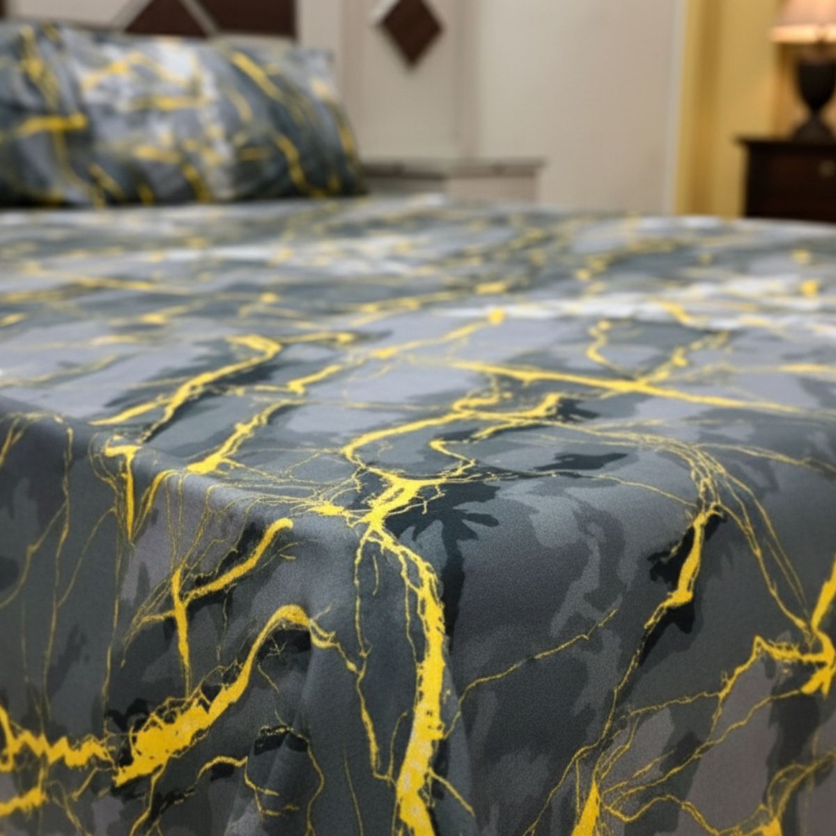 Charcoal Gold Majesty