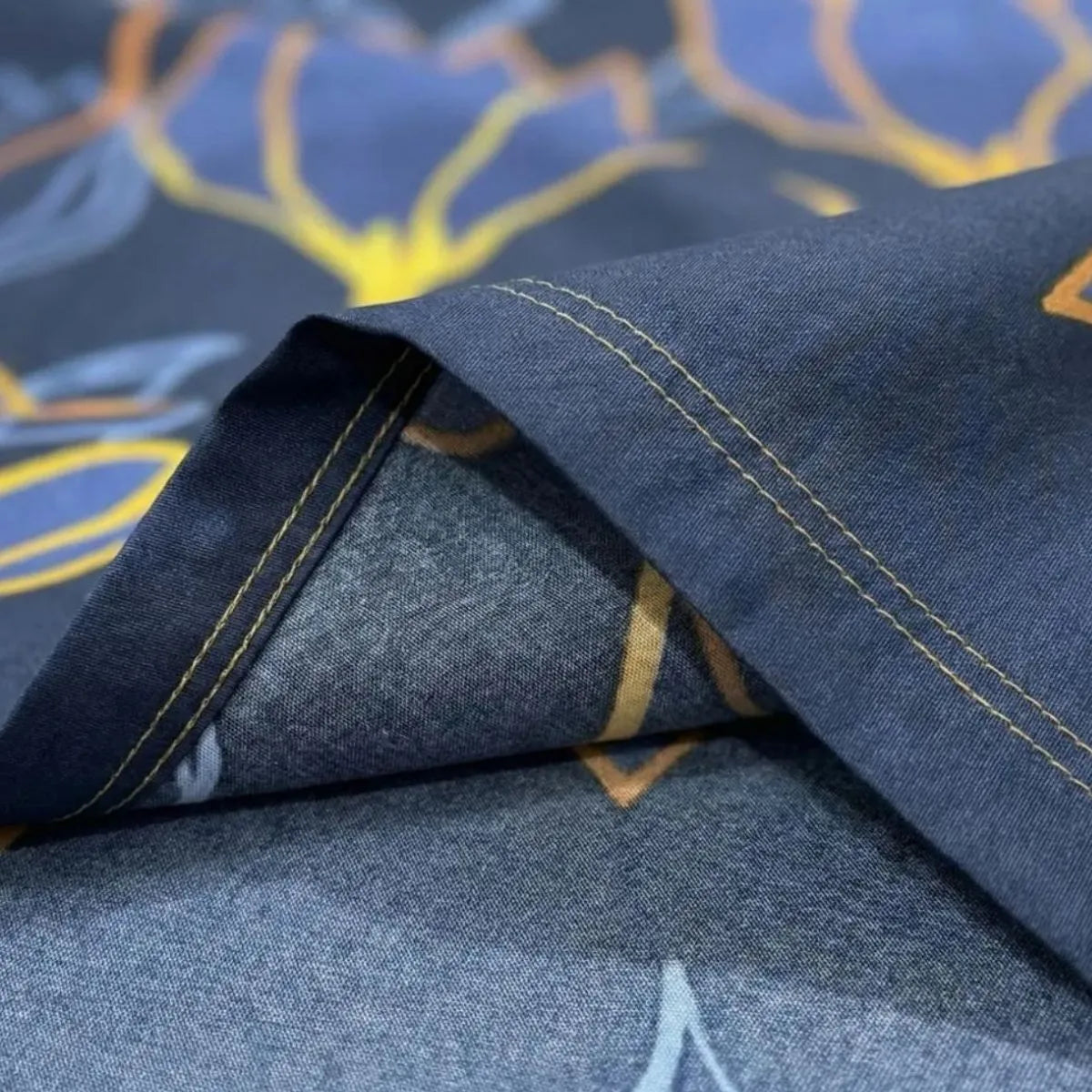 Midnight Blossom Gold ⭐